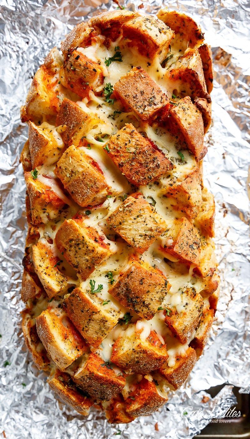 Garlic Butter Pizza Pull Apart Bread http://cafedelites.com