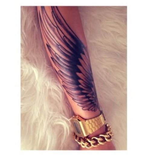 I like the look of this wing. Would be cool as part of a sleeve