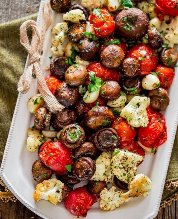 Italian Roasted Mushrooms And Veggies | 16 Christmas Dinner Ideas Guaranteed To Make Your Night Memorable by Homemade Recipes at