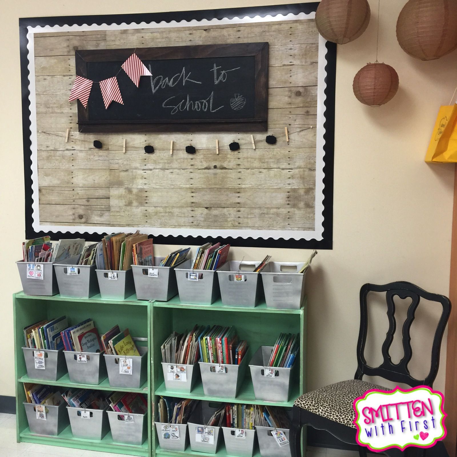 Smitten with First: Classroom Tour with lots of FREEBIES!