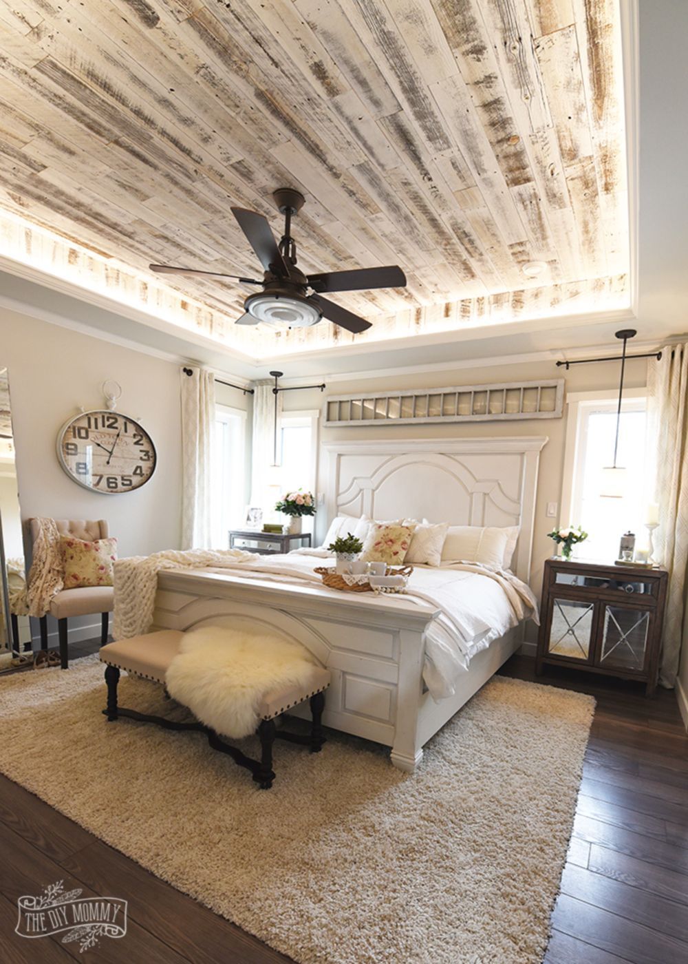 Stunning 53 Beautiful Urban Farmhouse Master Bedroom Remodel
