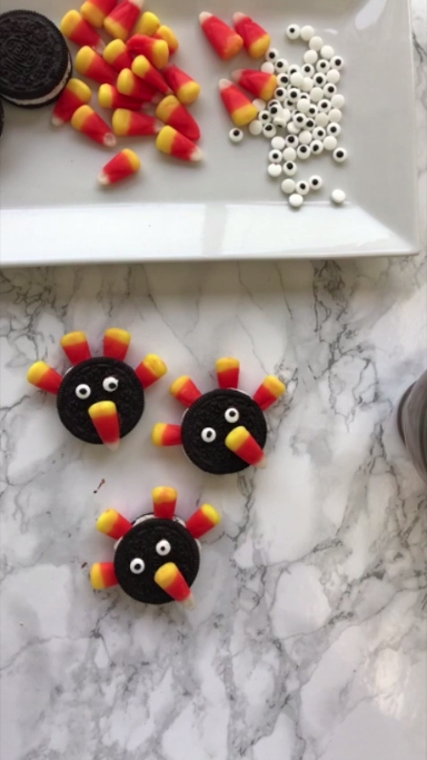 Turn Oreos into Turkeys