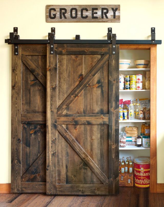 A house just isn’t a home without a barn door or two. There’s something so simultaneously rustic and down-to-earth about