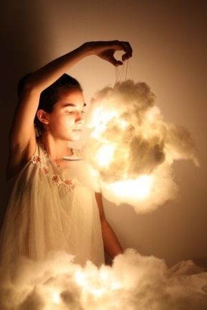 DIY Cloud Lights, great for a nursery or little girls room. OMG These would be PERFECT little clouds for the girls “secret garden”