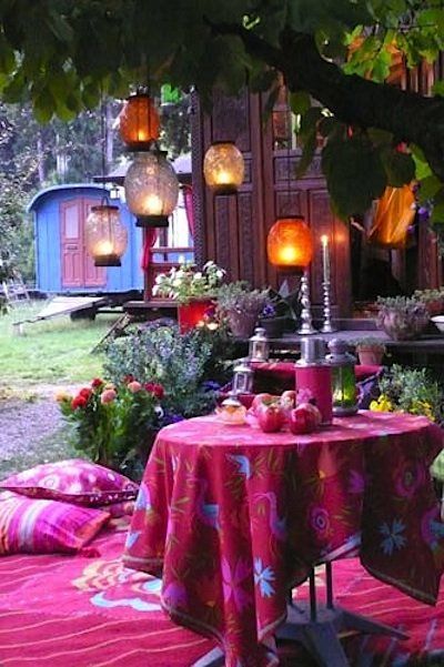 27 Amazing Ideas How to Make Your Garden Bohemian Style -   22 gypsy style home
 ideas