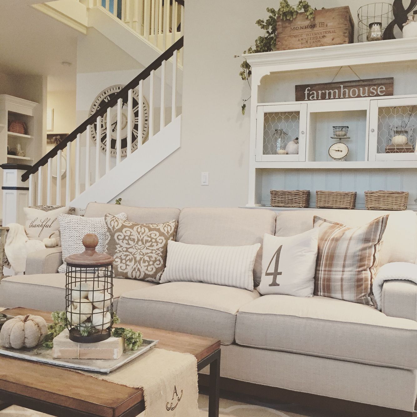 Cozy, modern farmhouse living room. Interior design by Janna Allbritton, Yellow Prairie Interior Design. If you like this, come on over and join us at http://www.TheHomeDesignSchool.com/signup. Join up for a whole home decorating resource library. -   23 country modern decor
 ideas