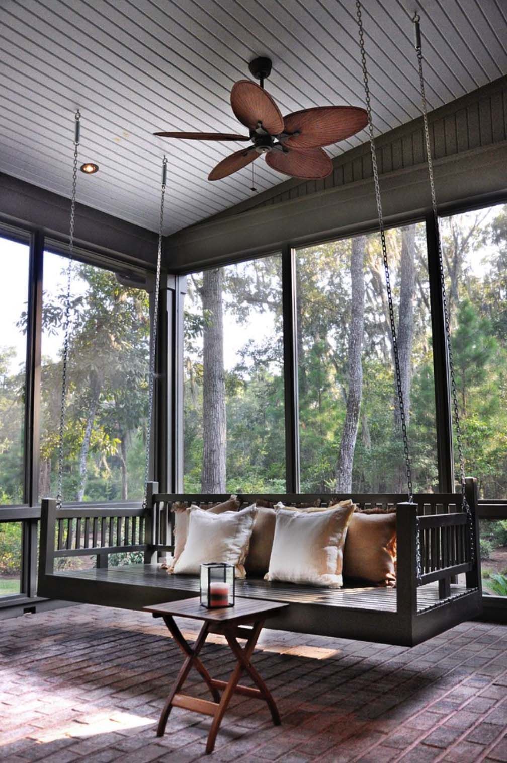 38 Amazingly cozy and relaxing screened porch design ideas -   24 modern porch decor
 ideas