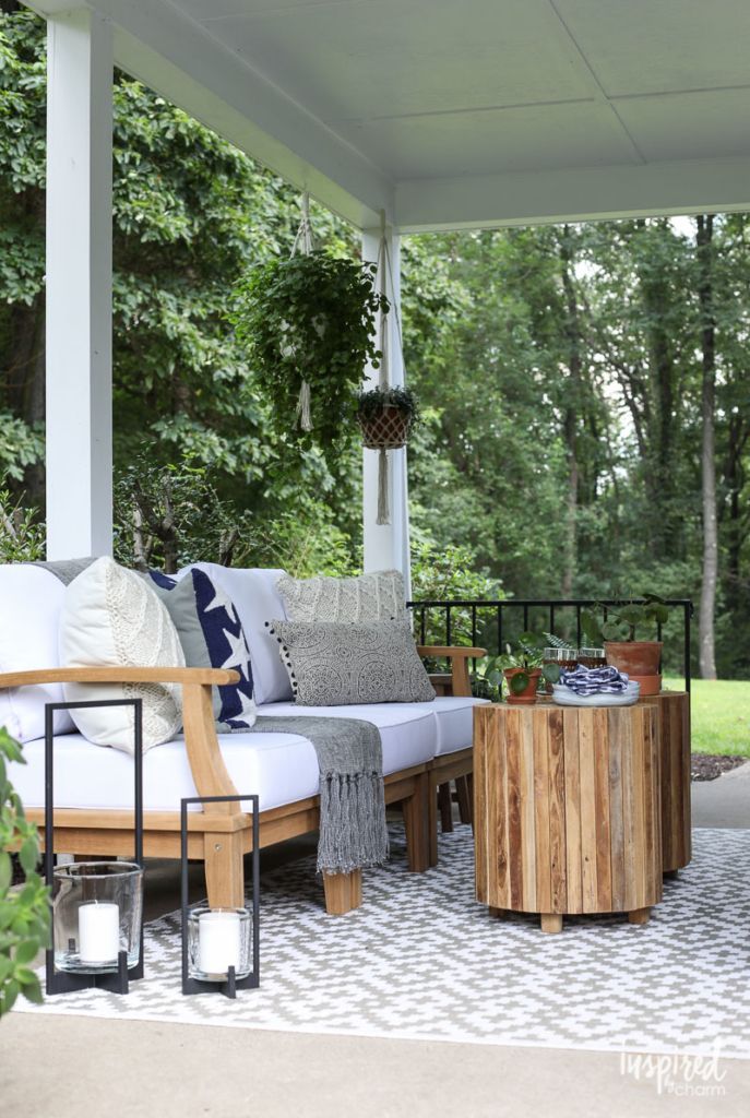 Modern Colonial Porch Styling -   24 modern porch decor
 ideas