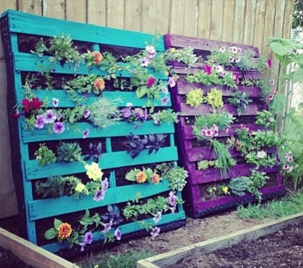 DIY Pallet Gardens - 20 Creative Ways to Use Pallets -   25 upcycled garden planters
 ideas