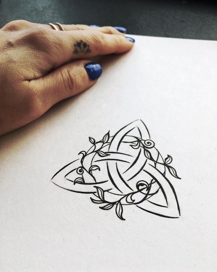 19 tattoo family drawings
 ideas