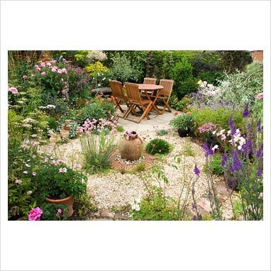 circular gravel garden... -   22 cottage front garden
 ideas