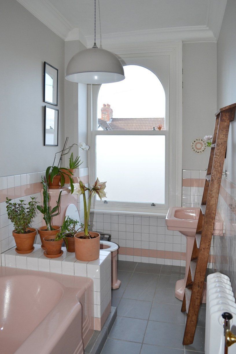 Spectacularly Pink Bathrooms That Bring Retro Style Back -   22 retro style house
 ideas