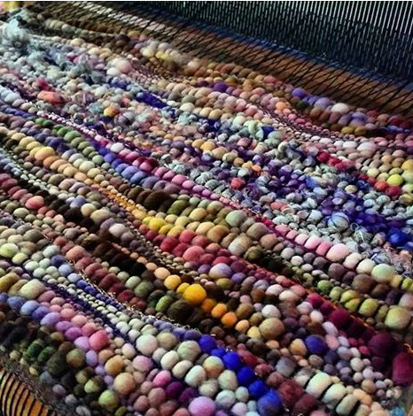 Thick & thin yarn weaves up pretty cool, eh? -   22 thin yarn crafts
 ideas