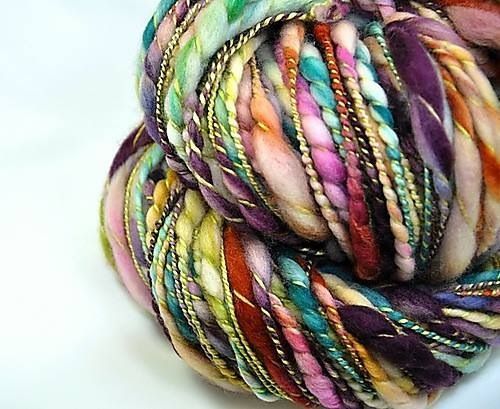Love the texture on this wrapped thick n thin yarn. -   22 thin yarn crafts
 ideas