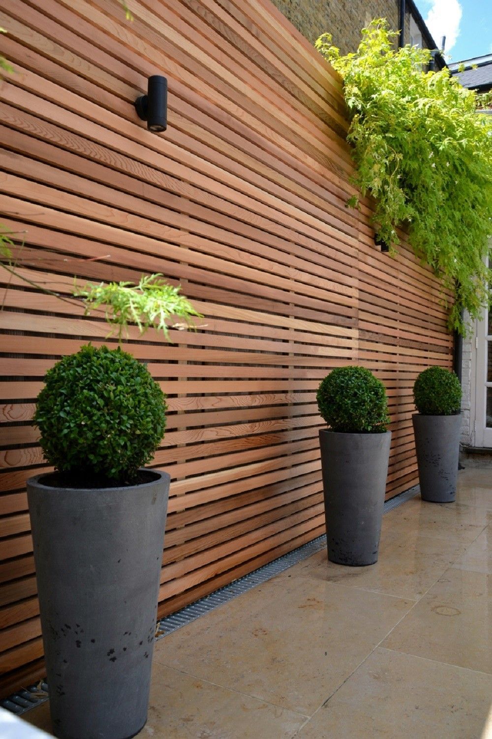 Urban Garden Design -   22 urban garden fence
 ideas