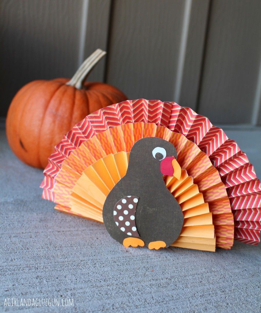 kid craft monday {turkey -   24 fall paper crafts
 ideas