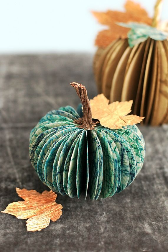 Paper Pumpkin Centerpiece -   24 fall paper crafts
 ideas
