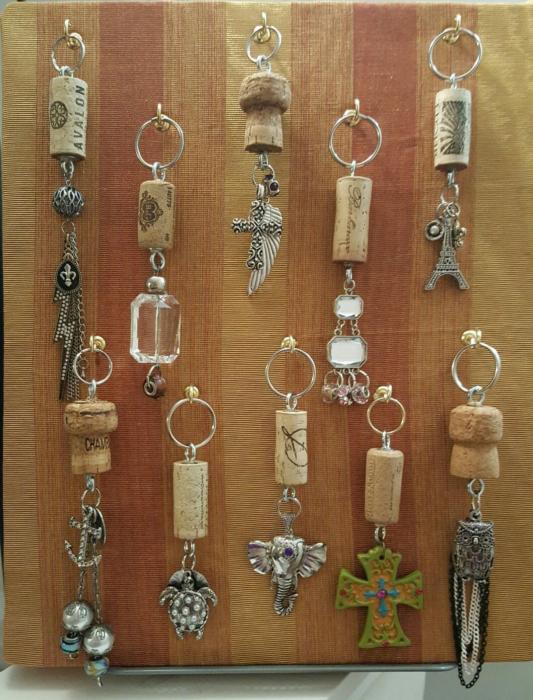 Wine cork keychains -   21 cork crafts jewelry
 ideas