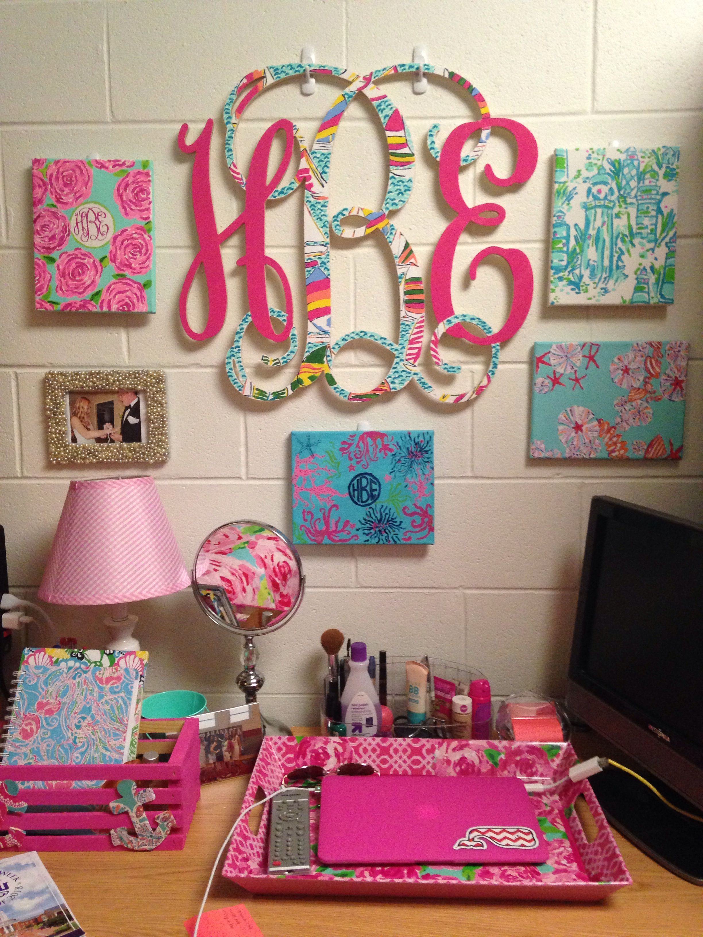 Hand painted Lilly Pulitzer Desk decorations! My desk at college! -   22 dorm decor painting
 ideas