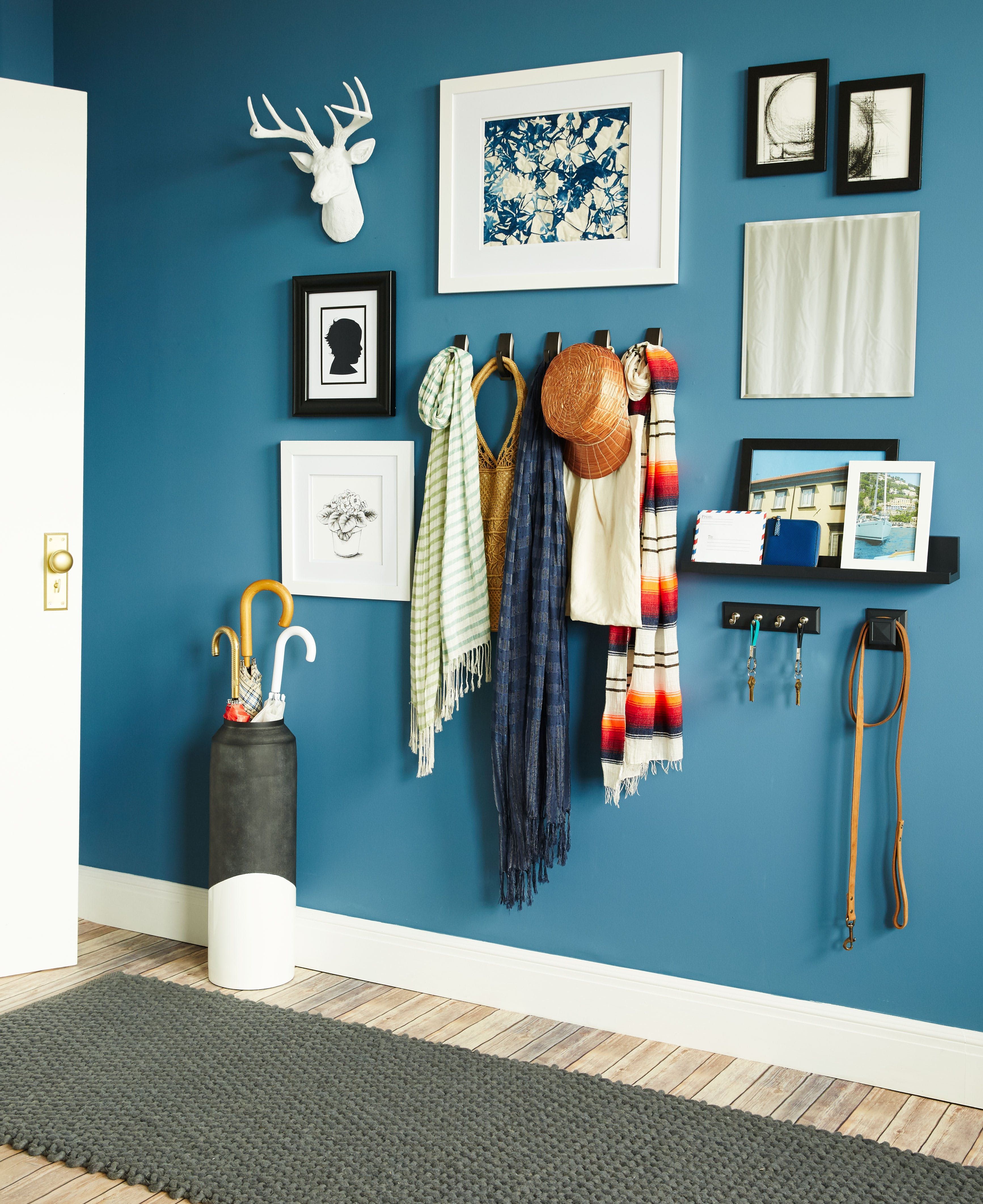 22 entryway decor with hooks
 ideas