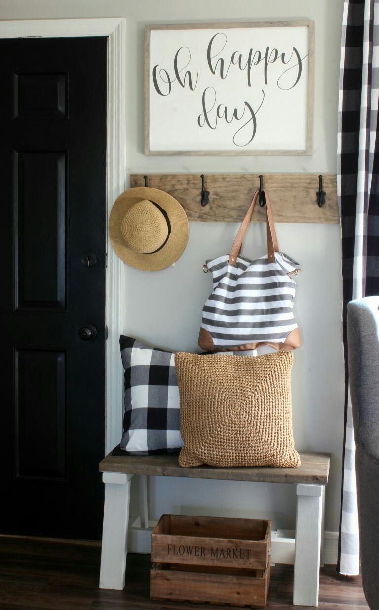 22 entryway decor with hooks
 ideas