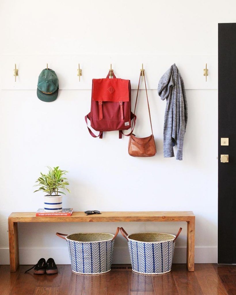 22 entryway decor with hooks
 ideas