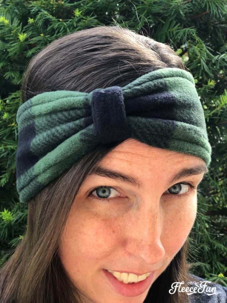 Fleece Ear Warmer Headband DIY Bow Style -   22 sewing crafts gifts
 ideas