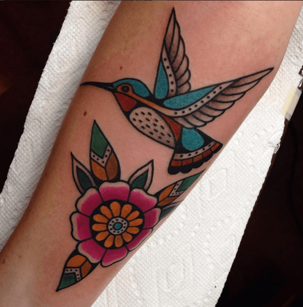 45 Hummingbird Tattoo Ideas For Women That Are Spectacular -   23 traditional tattoo for women ideas