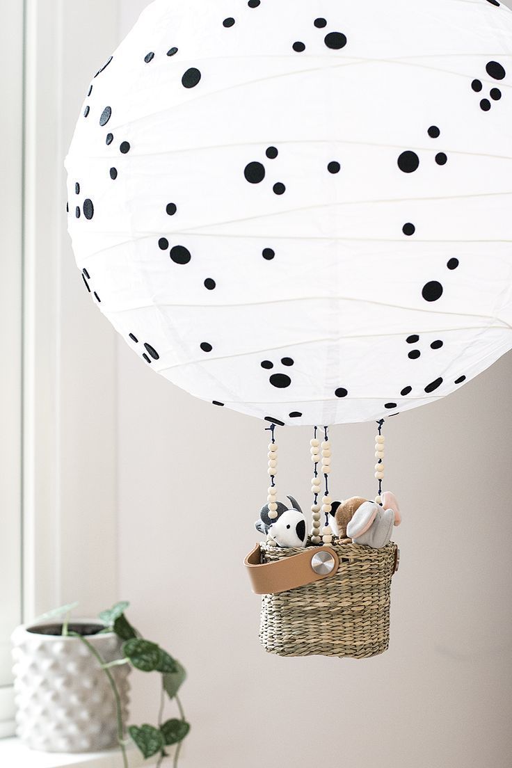 IKEA hack: DIY Ballonlampe f?r das Kinderzimmer von Hacking Regolit von IKEA. Luft -   24 diy lamp balloon
 ideas