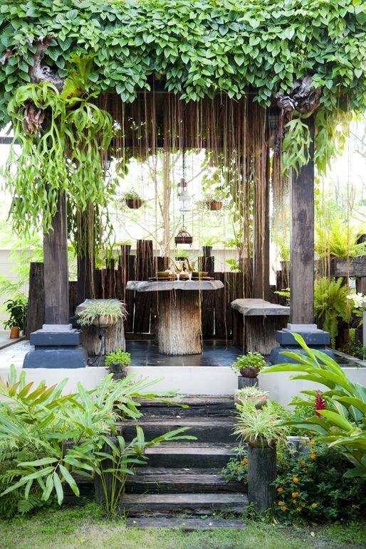 50 Amazing outdoor spaces you will never want to leave -   24 tropical garden texas
 ideas