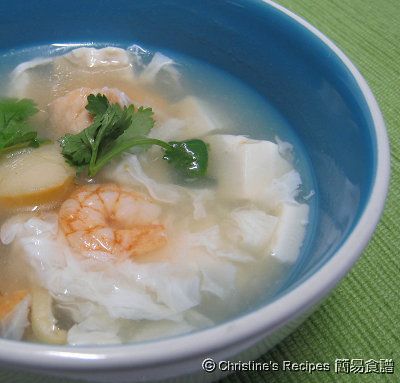 Seafood & Tofu Soup (Quick Chinese Soup) -   25 chinese recipes seafood
 ideas
