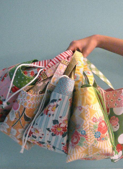 5 lunch bags from 5 fat quarters -   25 fabric crafts clothes
 ideas