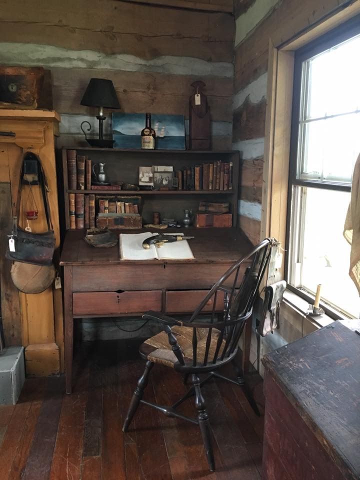 Primitive Writing area... -   20 primitive cabin decor
 ideas
