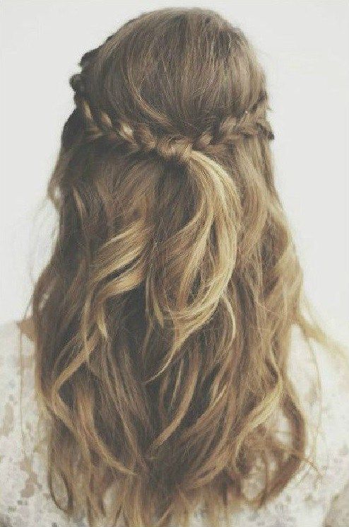 5 Casual Half Up Half Down Hairstyles We Love -   20 style clothes hairstyles
 ideas