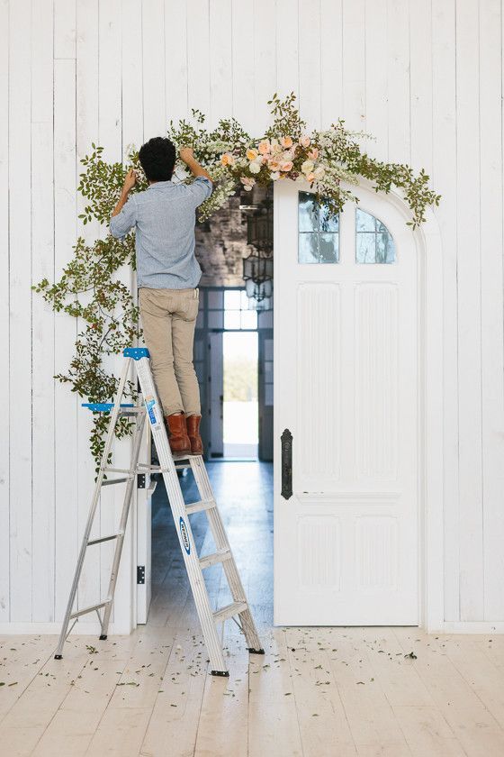 Learn how to DIY a flower doorway arch! So gorgeous and you can use whatever flower combination you want. -   21 diy flower arch
 ideas