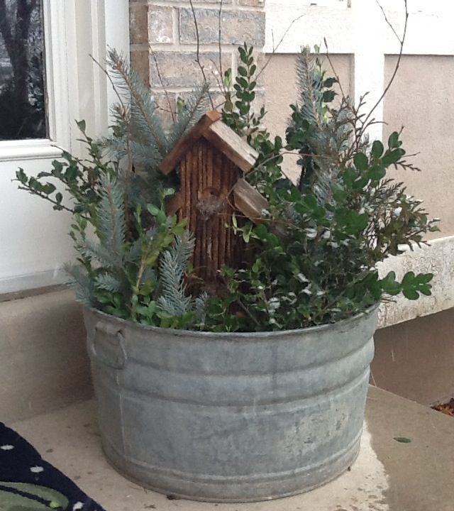 Bucket 'O Dirt + Yard Clippings = Winter Porch Display! -   21 winter garden patio
 ideas