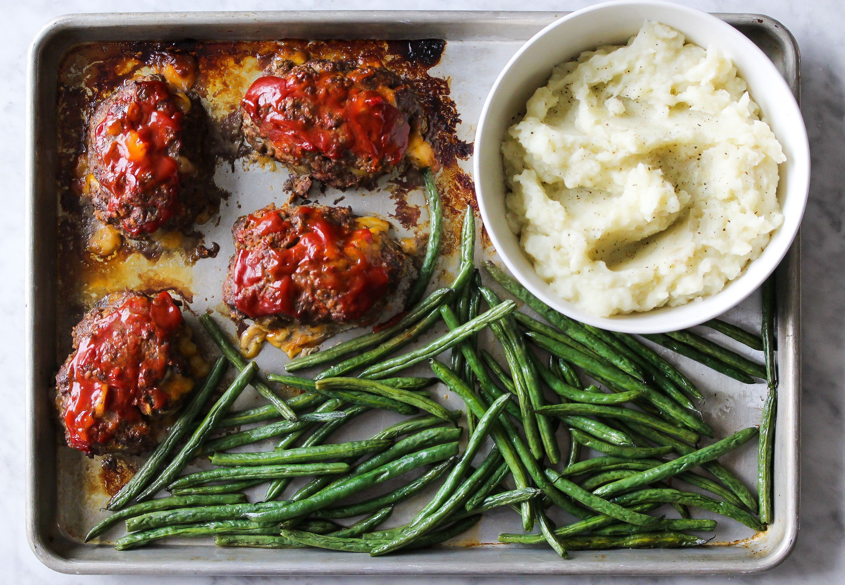 Individual mini meatloaves, green beans, and mashed potatoes, all cooked to perfection on one pan? Yes, it’s true! The potatoes are chopp... -   22 individual meatloaf recipes
 ideas