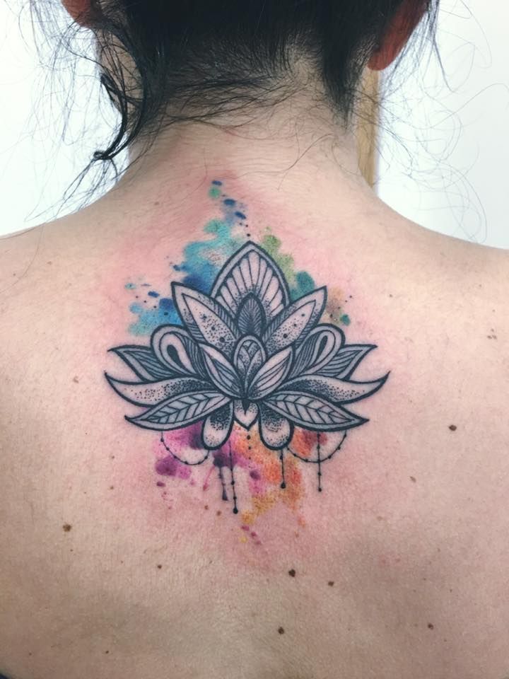 Mandalas con flor de loto: Significado y dise?os para descargar | Mandalas -   22 mandala tattoo acuarela ideas