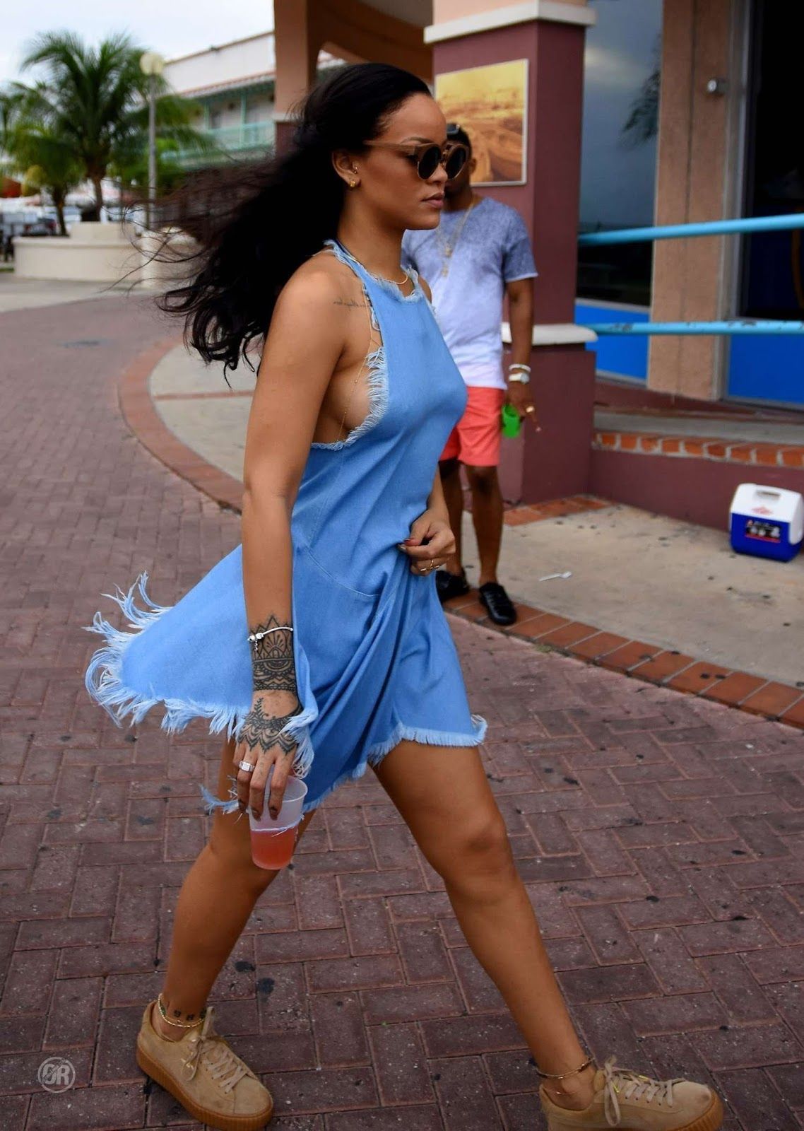 Rihanna wearing a short blue dress in Barbados - Photo Rihanna 2016 -   23 rihanna style 2016
 ideas