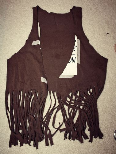 DIY T-shirt Fringe Vest. Might have to do this for B's cowboy costume. -   24 diy costume hippie ideas