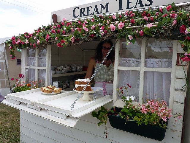 Cream Teas -   24 garden seating tea time
 ideas