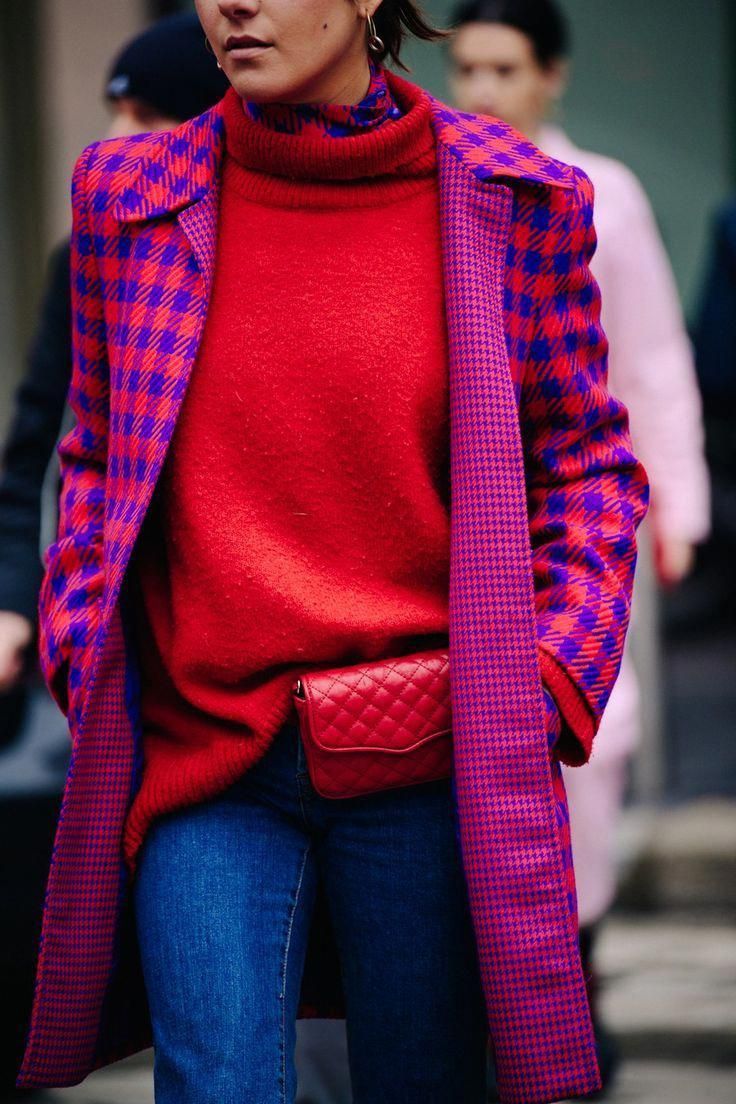 Street style during Milan Fashion Week on Friday, February 23rd in Milan, Italy. Photo by Adam Katz Sinding for W Magazine. #streetfashiontrends -   24 street style frauen
 ideas