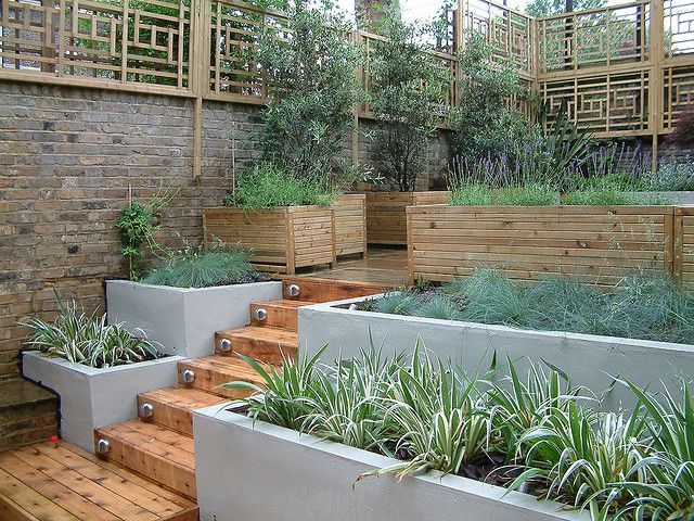 Oriental trellis in a modern london garden -   24 tiered garden decking
 ideas