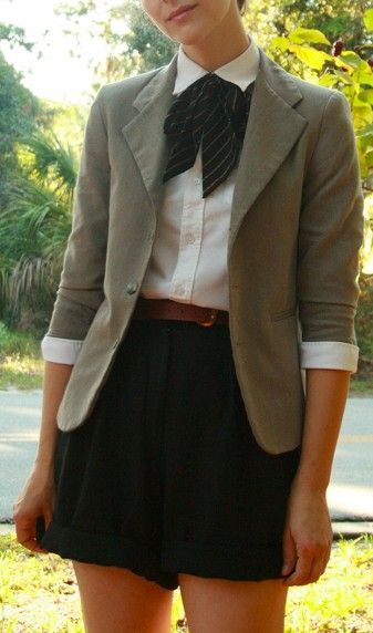 cute way to wear a blazer, to make it less preppy I would switch the scarf for some long necklaces, -   23 blair waldorf style
 ideas