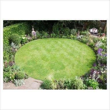 Small Garden With A Circular Lawn! (Modern Country Style) -   23 small garden lawn
 ideas
