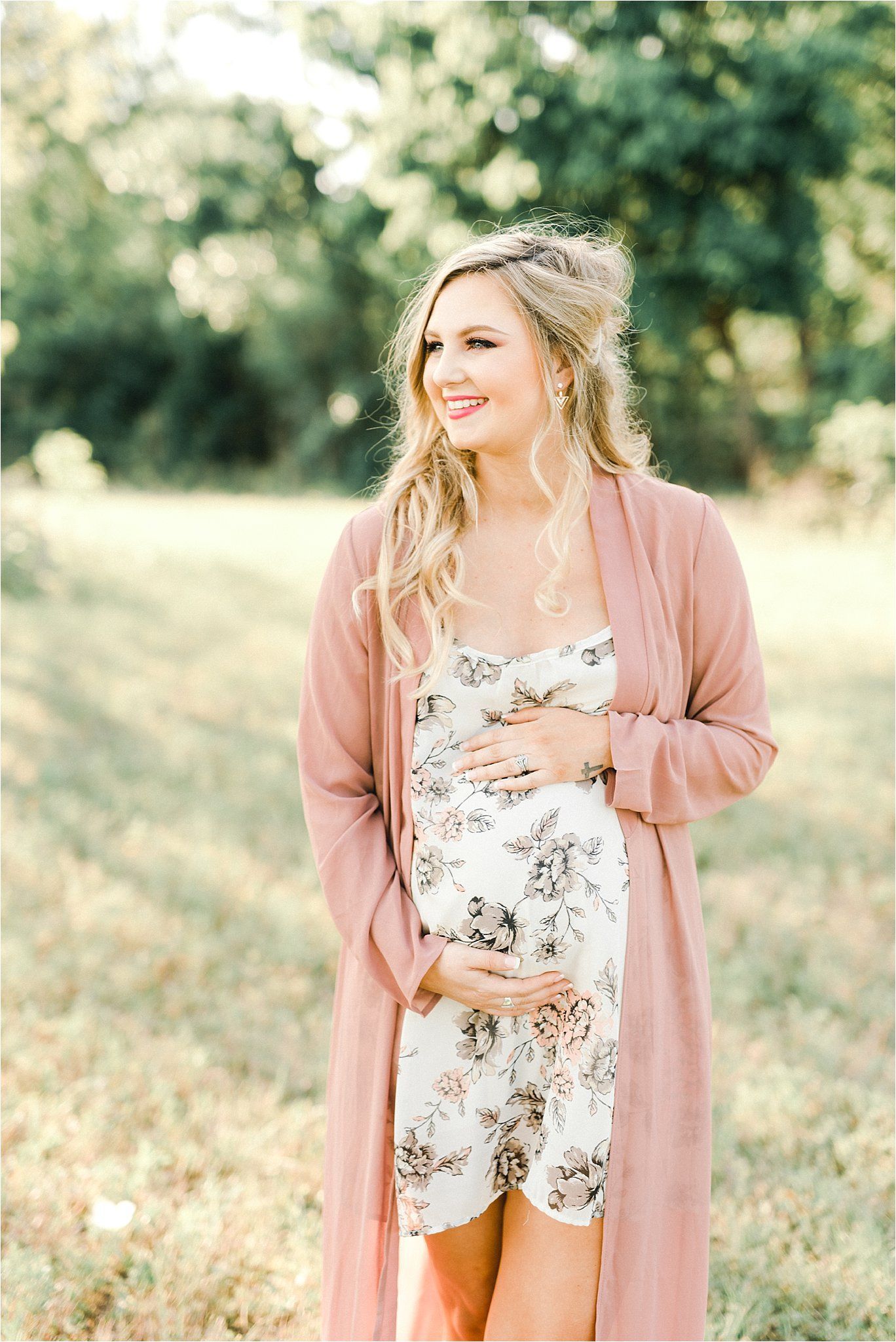 Hannah & Jared | Sweet Spring Maternity Session | Texas Wedding & Portrait Photographer -   23 spring style maternity
 ideas