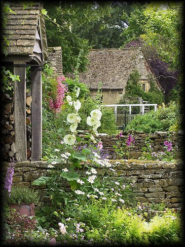 English Garden -   24 english garden wall
 ideas