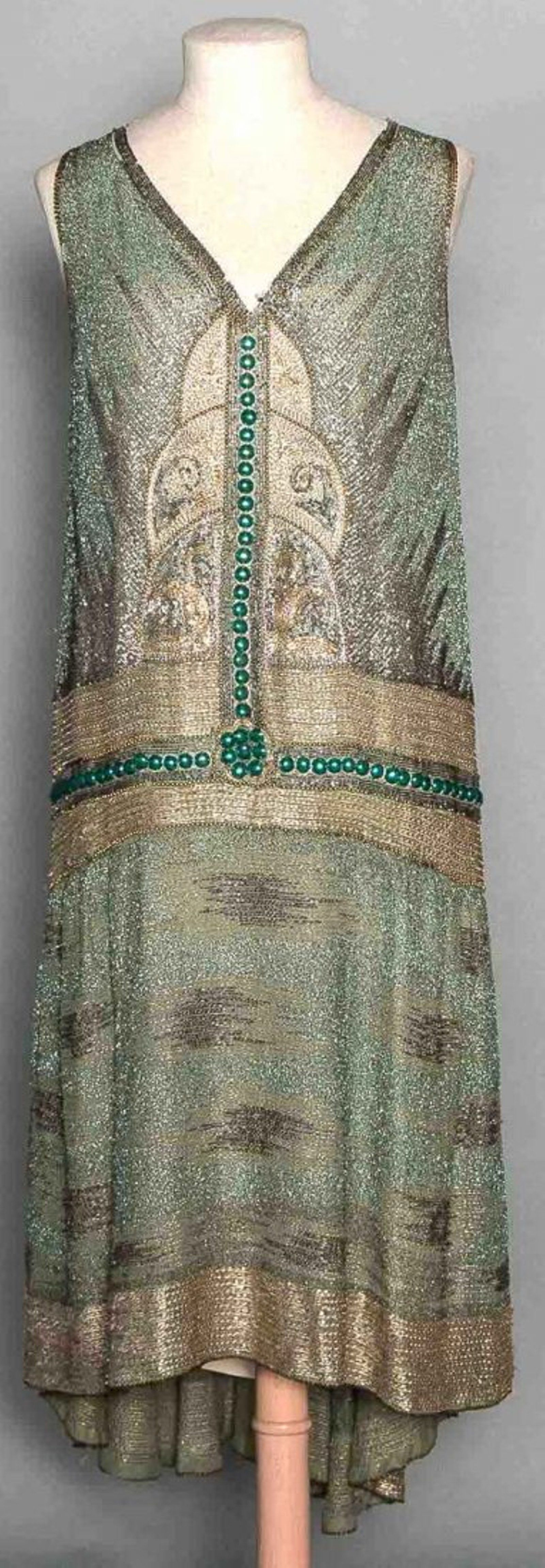 BEADED GREEN FLAPPER DRESS, LATE 1920s -   24 flapper style dress
 ideas