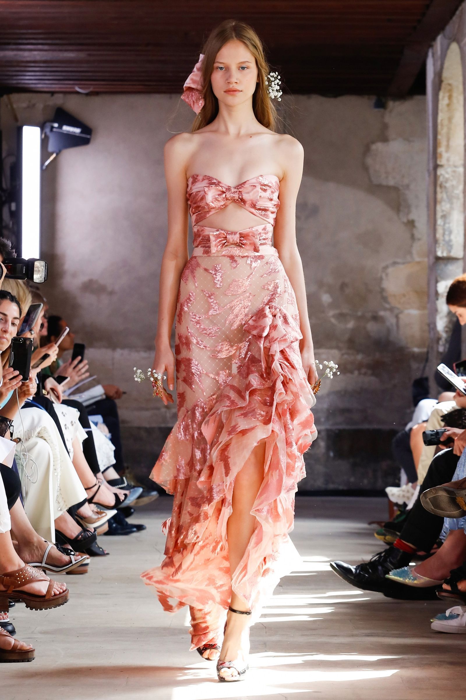 19 romantic style runway
 ideas