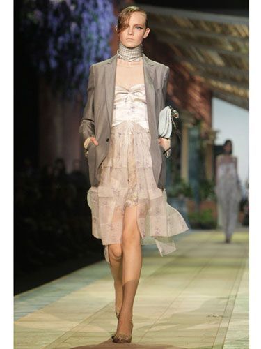 19 romantic style runway
 ideas